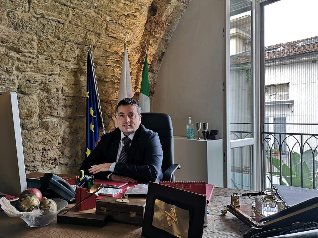 Stipendio docenti e ATA, come riconoscere se lo stipendio è corretto. Quando gli aumenti e quanto in busta paga? VIDEO