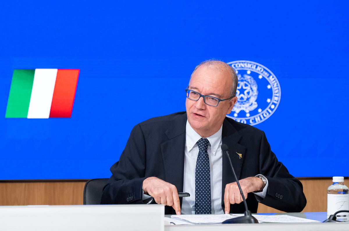 Valditara: "Porteremo gli artigiani nelle scuole"