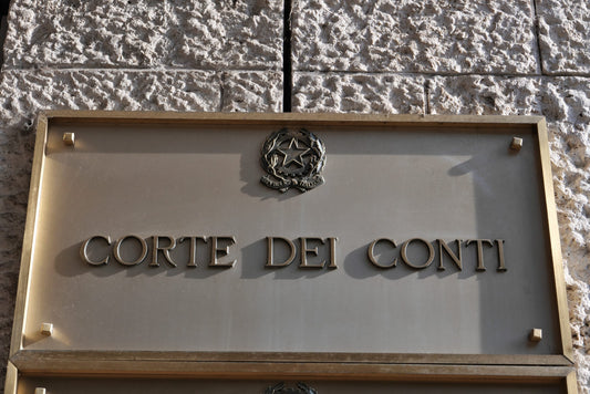 Dirigente eroga bonus premiali "a pioggia" senza selezione meritocratica. Corte dei Conti: "Così non si incentiva il miglioramento". Dovrà risarcire 7.700 euro